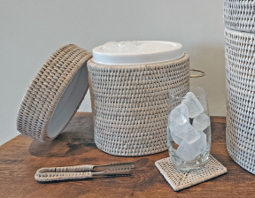 Waste bin with metal lid