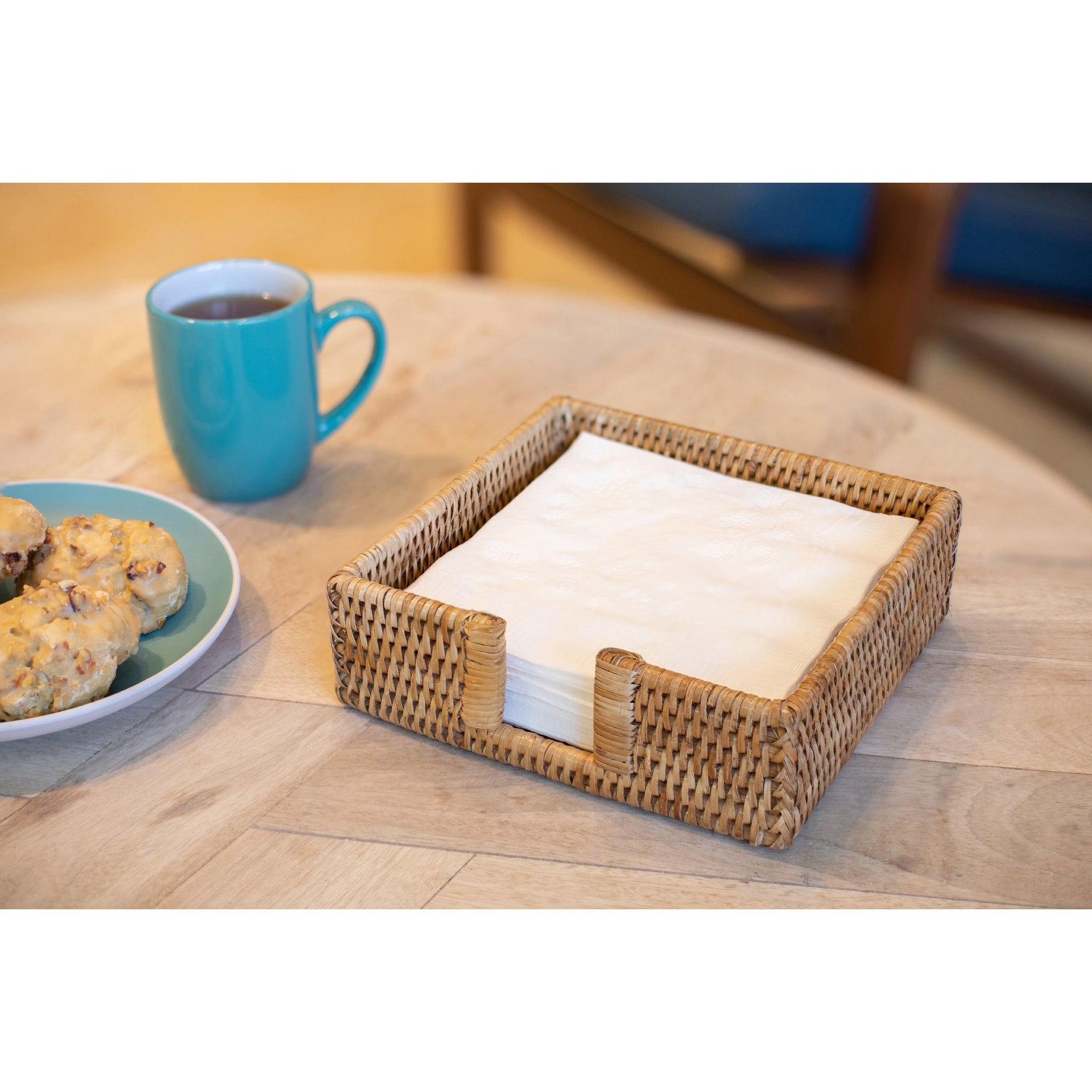 Luncheon Napkin Holder with Cutout